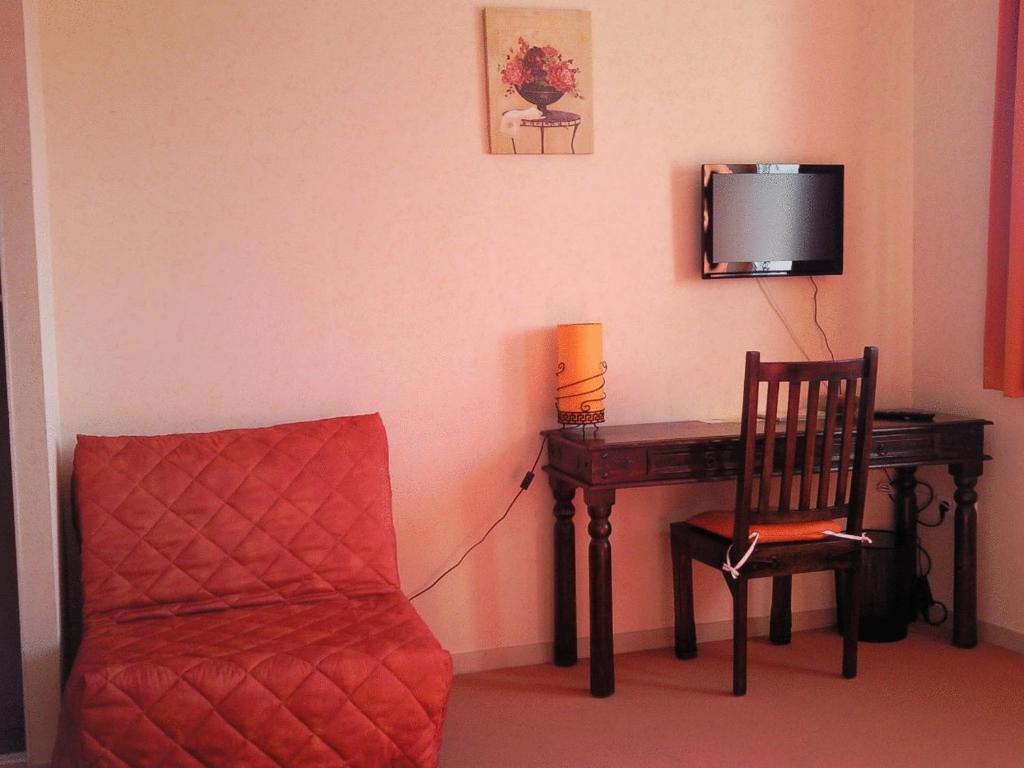 Logis L'Auberge Du Quercy Blanc Molieres  Экстерьер фото